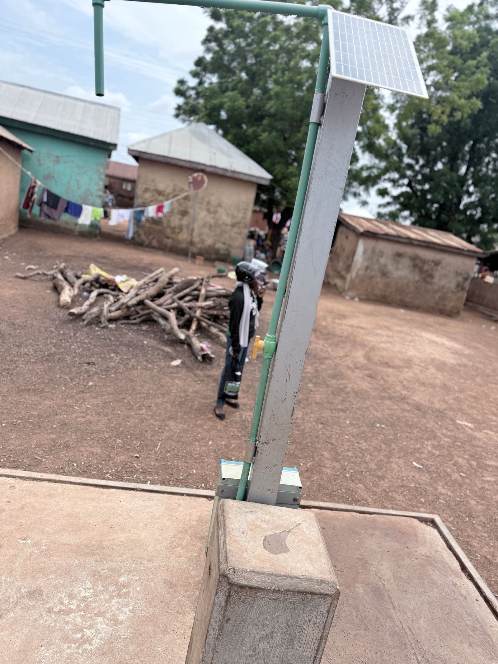 Solar-powered water tap infrastructure serving a community