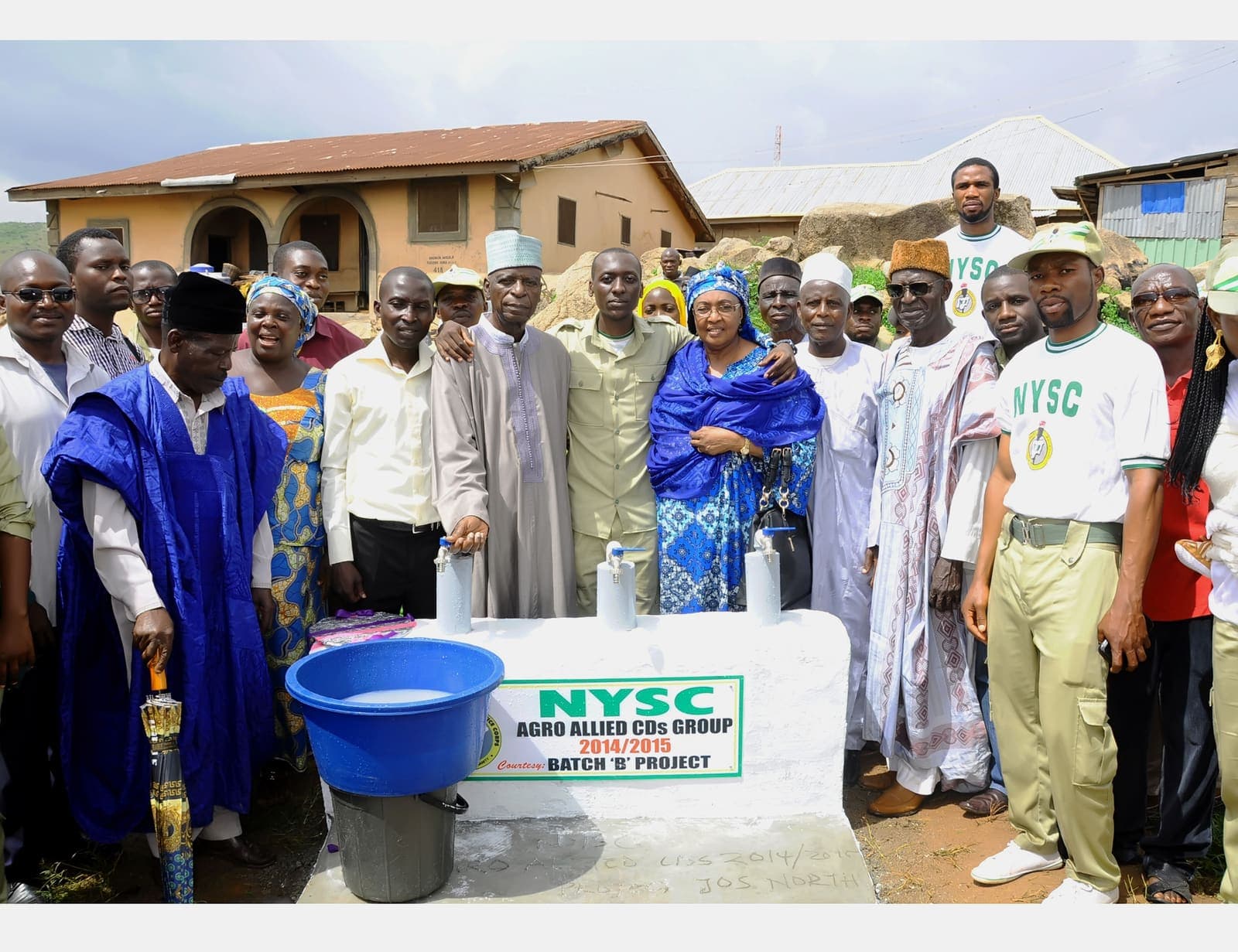 Commissioning of a new tap water project with the local community